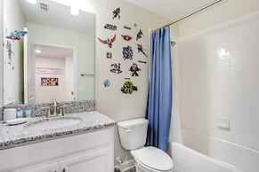 5 Bed 4 Ba Villa with Game Room, Pool & Spa