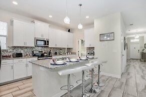 5 Bed 4 Ba Villa with Game Room, Pool & Spa