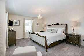 5 Bed 4 Ba Villa with Game Room, Pool & Spa