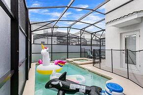 5 Bed 4 Ba Villa with Game Room, Pool & Spa