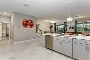 Champions Gate 9 Bdrm 5 BTH