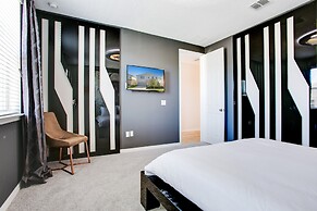 Fabulous 8 Bed Villa Pool & Spa, Movie Theater 1805c