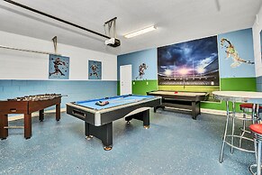 5bed 4.5ba Villa Games Pool