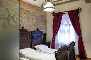 The Throne Boutique Hotel