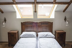 The Throne Boutique Hotel