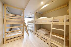 Lestel Maru - Hostel