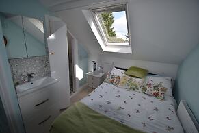 Immaculate 4-bed Apartment in Bournemouth & spa