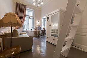 Merchant House by Sokroma