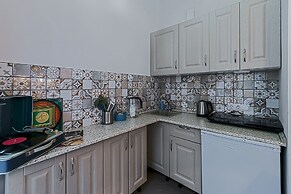 Merchant House by Sokroma