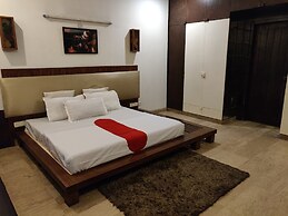 Aakritii Hotels