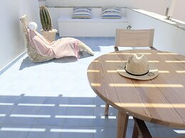 Innaxos Studios, Viewing Apollo Temple