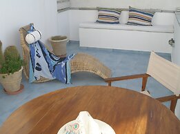 Innaxos Studios, Viewing Apollo Temple