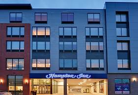 Hampton Inn Salem Boston