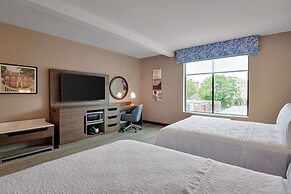 Hampton Inn Salem Boston
