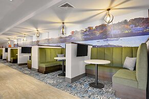 Hampton Inn Salem Boston