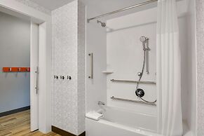 Hampton Inn Salem Boston
