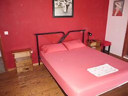 Toms House 0 Quiet Family House Between Paleokastritsa n Dassia n Ipso