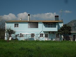 Toms House 0 Quiet Family House Between Paleokastritsa n Dassia n Ipso