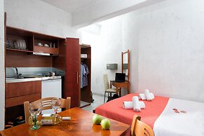 Cozy Studio in Hersonissos Center