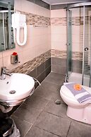 Central Spacious Studio up to 3