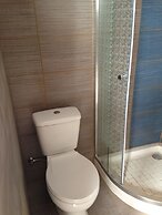 New and Colorful Studio Near Airport and Beach in Heraklion