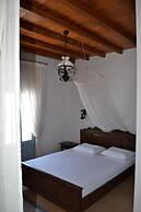 Villa Ioanna - Vacation Houses for Rent Close to the Beach