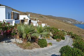 Villa Ioanna - Vacation Houses for Rent Close to the Beach