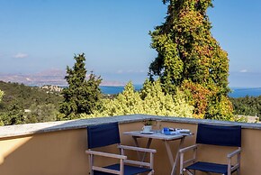 Heliopetra Studios, Small Village Close to Beaches