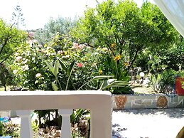 Spaceful Apartment With Veranda 'n Garden