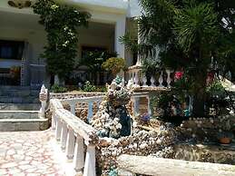 Quiet Place With Efflorescent Garden