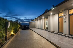 Olivenest Chania Executive Villa