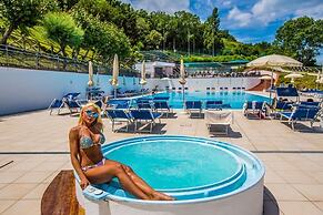 Hotel Capo Est
