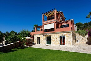 Luxury Villa Lemonia With Private Pool