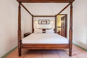 8-BR Private Pool Villa Walk to Seminyak Beach