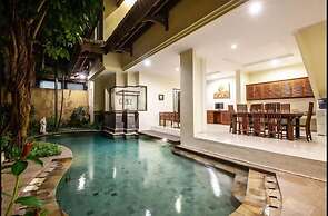 PB - 7BR - V5 & V1 7BR Private Pool Villa, Walk to Seminyak Beach