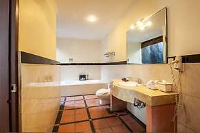 PB - 7BR - V5 & V1 7BR Private Pool Villa, Walk to Seminyak Beach