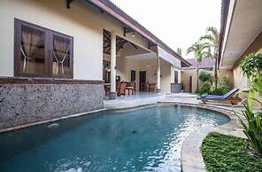 PB - 7BR - V5 & V1 7BR Private Pool Villa, Walk to Seminyak Beach