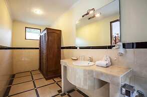 PB - 7BR - V5 & V1 7BR Private Pool Villa, Walk to Seminyak Beach