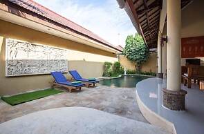 PB - 6BR- V1 & V3 6BR Private Pool Villa, Walk to Seminyak Beach