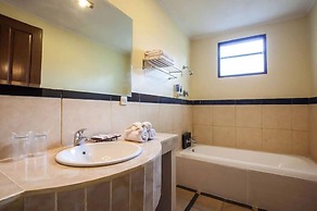 PB - 5BR - V1 & V2 5BR Private Pool Villa, Walk to Seminyak Beach