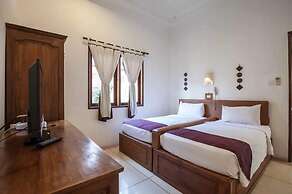 PB - 5BR - V1 & V2 5BR Private Pool Villa, Walk to Seminyak Beach