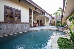 PB - 5BR - V1 & V2 5BR Private Pool Villa, Walk to Seminyak Beach