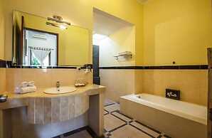 PB - 5BR - V1 & V2 5BR Private Pool Villa, Walk to Seminyak Beach