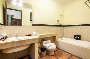 PB - Villa 5 - 4BR · 4-BR Private Pool Villa Walk to Seminyak Beach