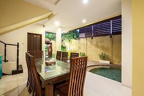 PB - Villa 5 - 4BR · 4-BR Private Pool Villa Walk to Seminyak Beach