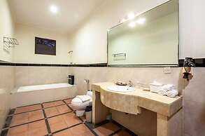 PB - Villa 5 - 4BR · 4-BR Private Pool Villa Walk to Seminyak Beach