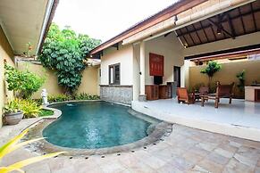 PB - Villa 1 - 3BR · 3-BR Private Pool Villa Walk to Seminyak Beach