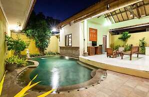 PB - Villa 3 - 3BR · 3-BR Private Pool Villa Walk to Seminyak Beach