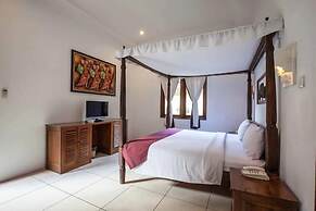 PB - Villa 3 - 3BR · 3-BR Private Pool Villa Walk to Seminyak Beach