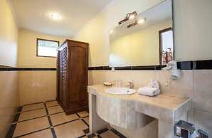 PB - Villa 3 - 3BR · 3-BR Private Pool Villa Walk to Seminyak Beach